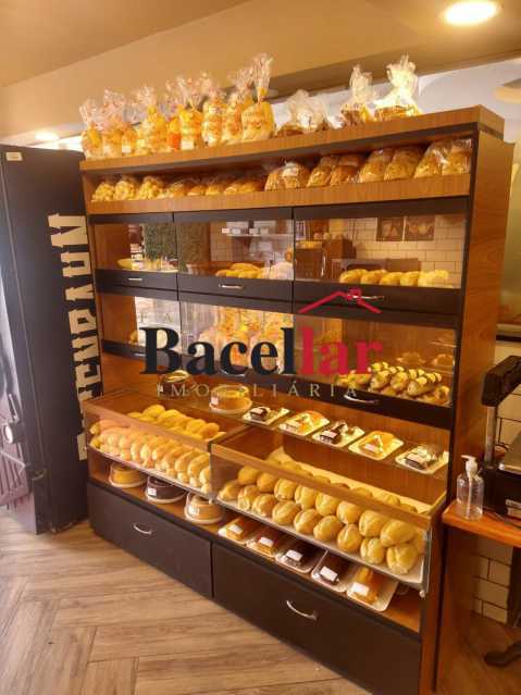 f1b8c8bd-86da-48ea-b743-db34fc - 19