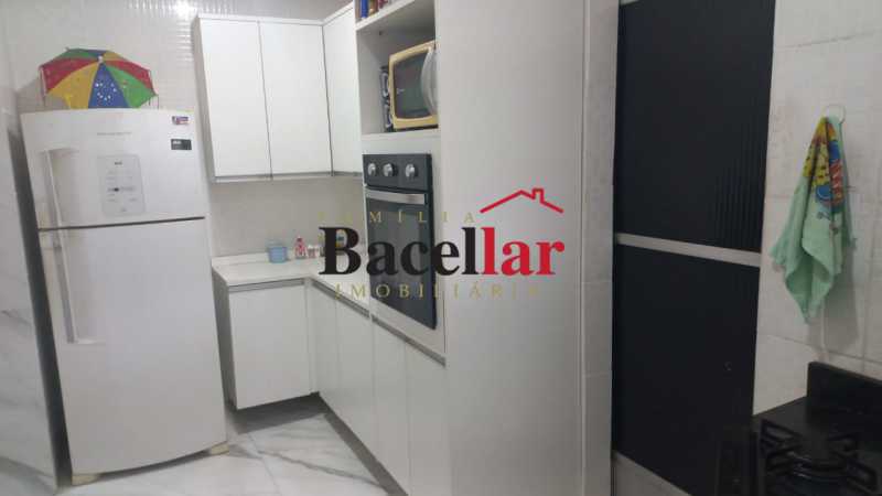 ee60f0a5-3dba-4da2-b87f-e377b4 - 20