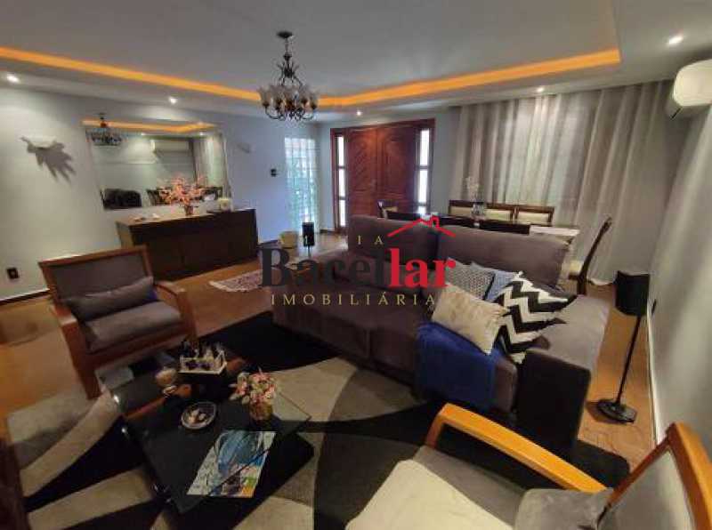 casa-com-4-quartos-a-venda-300 - 10