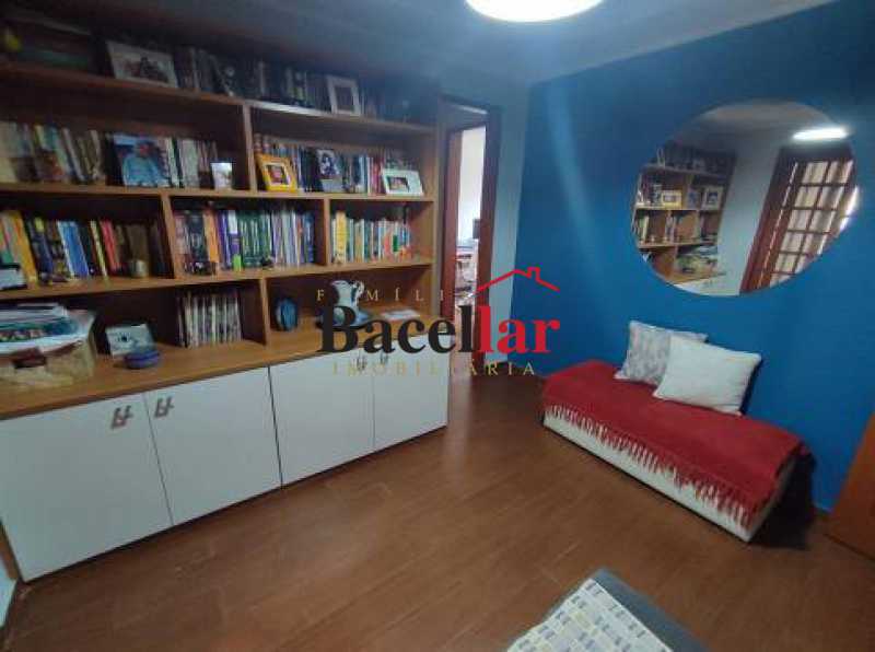 casa-com-4-quartos-a-venda-300 - 11