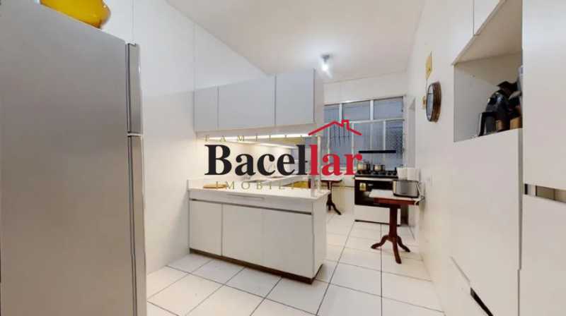 dc471484d1aed635293f0ad550470c - 11