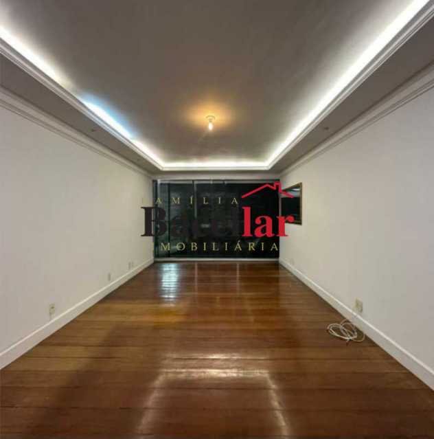 99325470f644c4aadaee66612dc595 - 4
