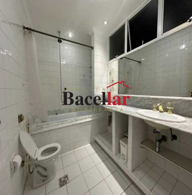 aaab6b9995a06fb886524825ede780 - 12