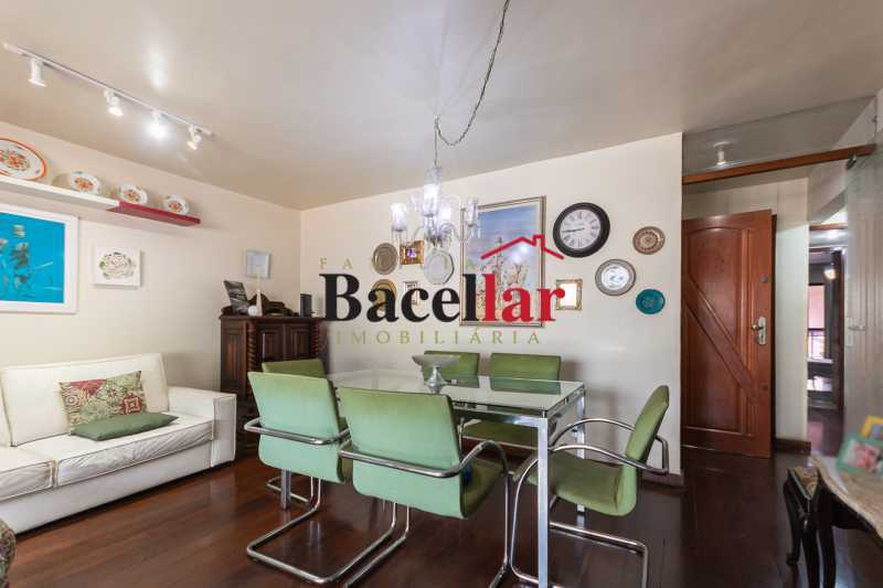 Sala  - 4