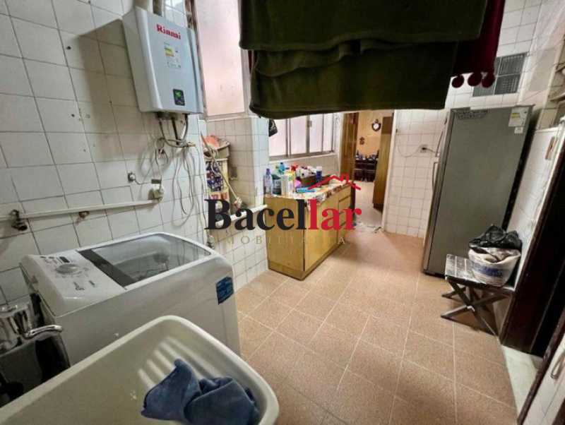 02ee827c-381b-4616-8571-fc3950 - 13