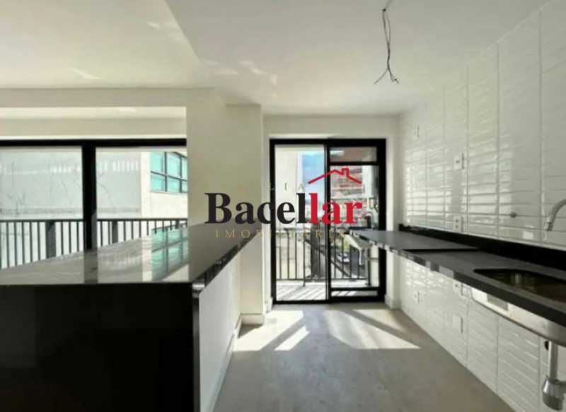 49b4db14-bb5c-449b-82b3-269830 - 4