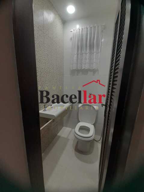 WhatsApp Image 2025-02-26 at 1 - 6