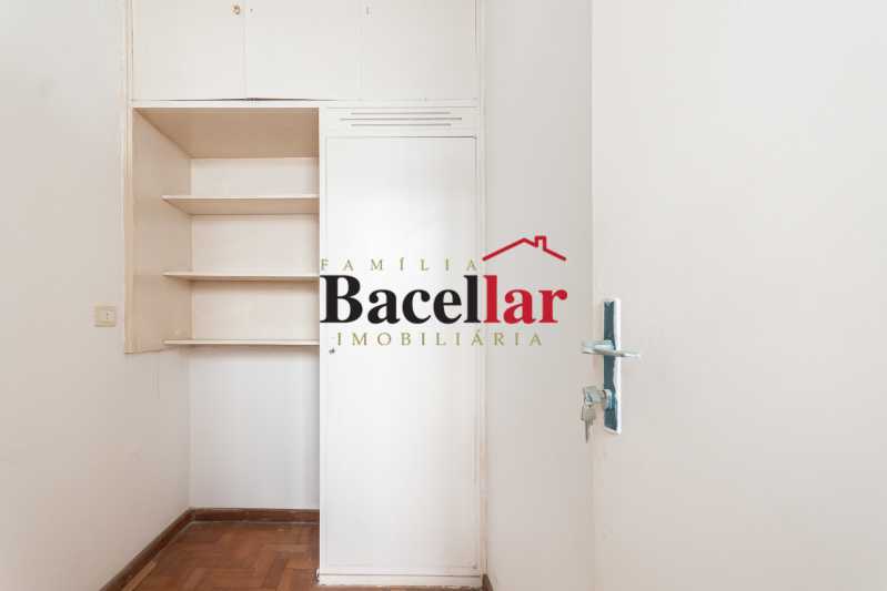 12_Quarto de serviço 1 - 28