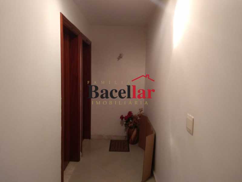 28 de Setembro 293 - 404. - 30