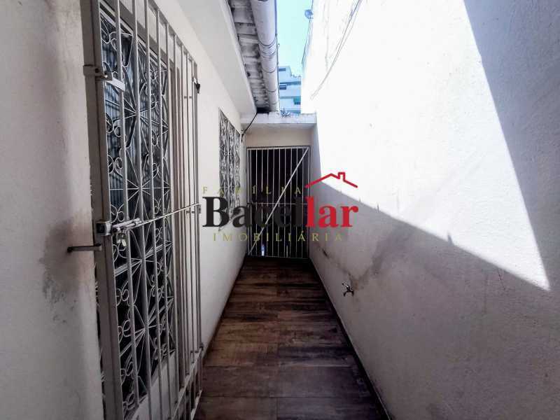 Entrada 8. - 23