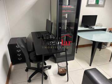 Sala Comercial 58m² à venda Rio de Janeiro,RJ - R$ 300.000 - TISL00604