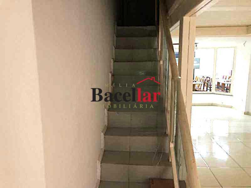 ce6646b4-1fd4-4661-aed3-8ba959 - 4