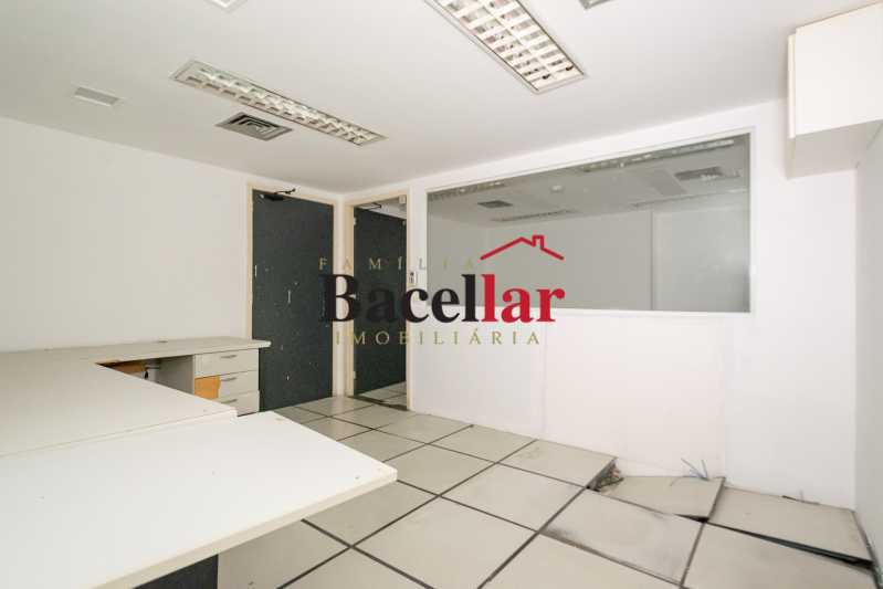 rb110_32_CM-122 - 23