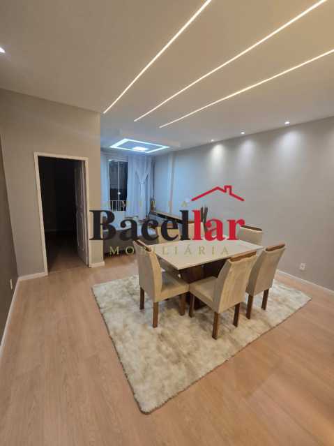 e2332924-2753-493b-822c-fb4f42 - 6