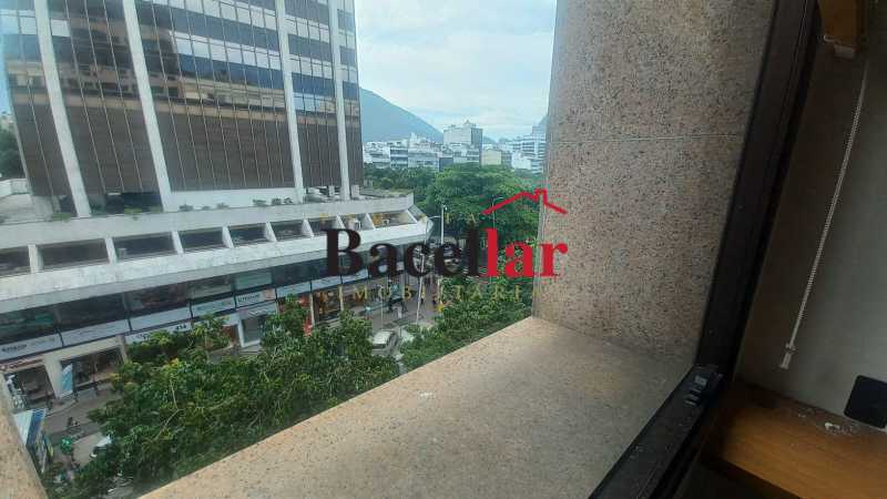 WhatsApp Image 2025-04-28 at 1 - 8