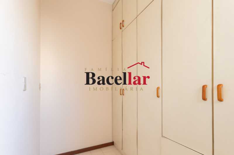 9_Quarto de serviço 1 - 27