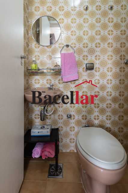 9_Banheiro  de serviço 2 - 30