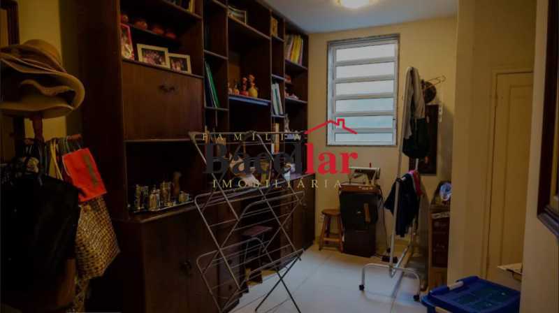 8c77d409-f699-4bd3-9808-9927d1 - 12