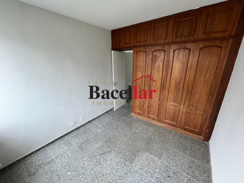bfb401dc-bacf-4a5d-8d11-5ab796 - 21