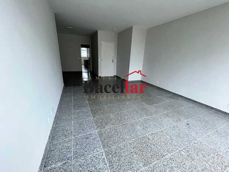 ef0a393d-337a-4c89-b1f2-742893 - 2
