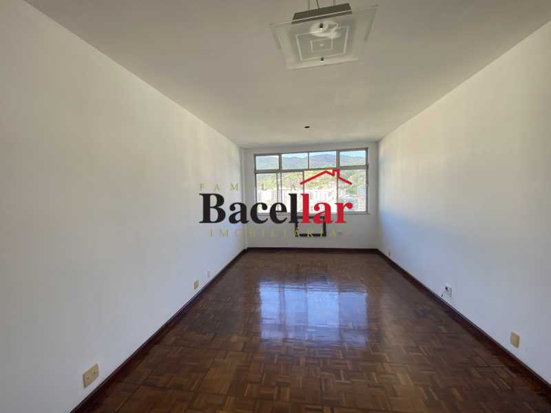04 SALA 1.3 - 4