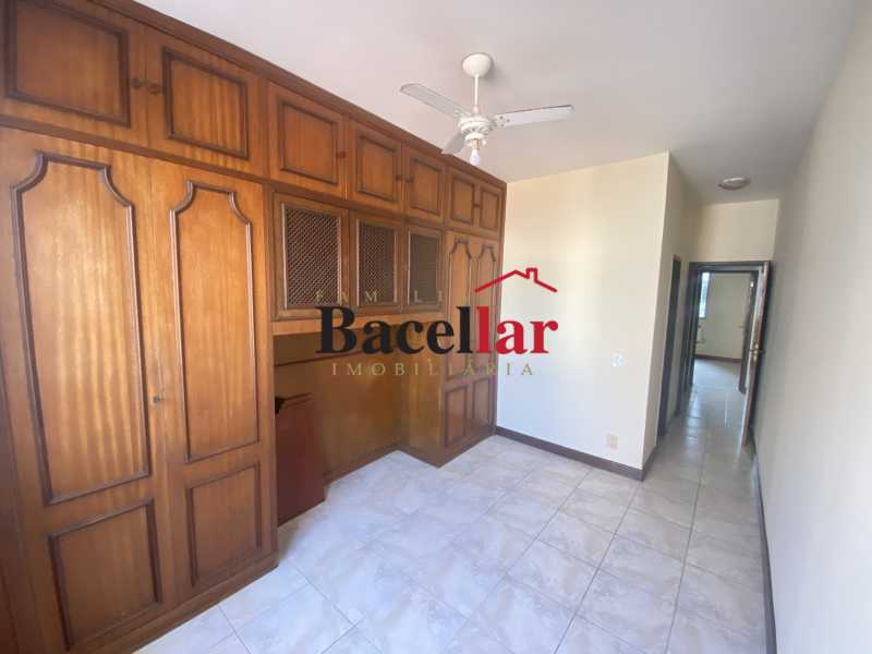 14 QUARTO SUÍTE 1 - 14