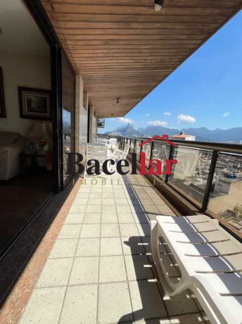 313c6c4d-bea3-4a67-ac83-b7e2e9 - 2