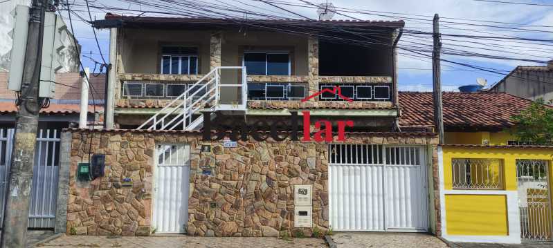 Fachada. - 1