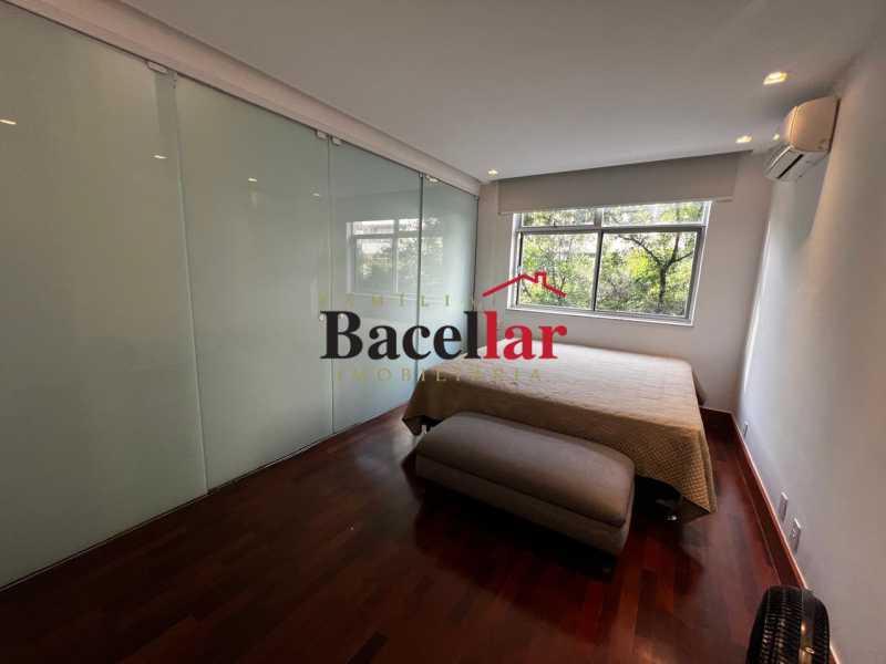 15 QUARTO SUÍTE 2. - 15