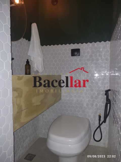 0acae376-9e13-47b2-b3e3-3c2613 - 19