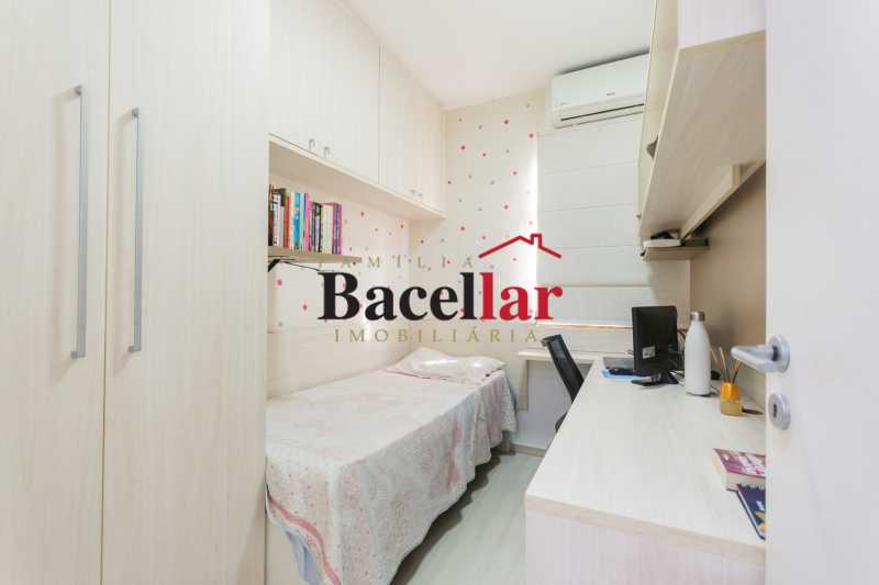 2ed3c890-4fe7-4155-a6de-412924 - 8
