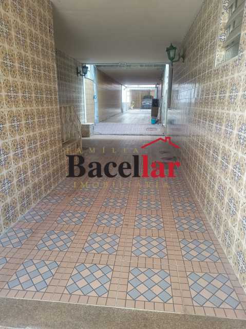 17bbf204-d710-4ddd-b0ff-78d8c9 - 19