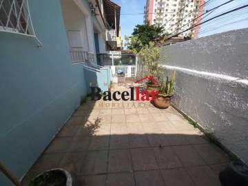 Ótima localização - Ampla casa na região do Engenho Novo, proximidade Av. Marechal Rondon e Rua Barão do Bom Retiro ! - MECA40067