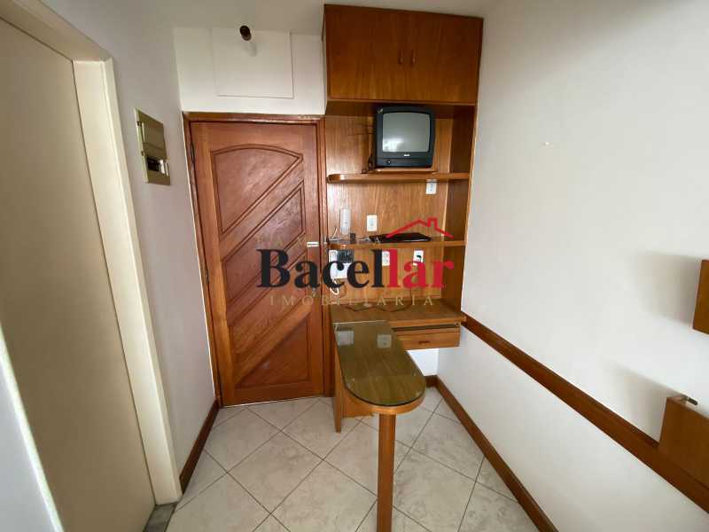8f784864-d594-46f7-9a41-865773 - 5
