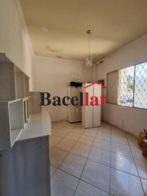 8d2a4e37-fbfa-43fa-920b-3cd6d7 - 17