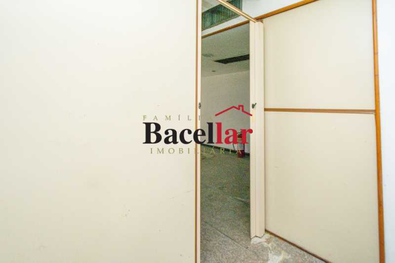 sala03-110 - 8