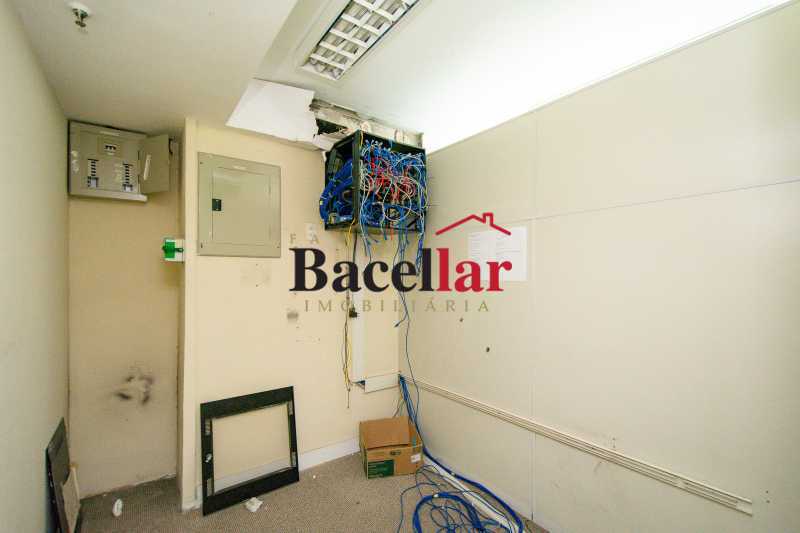 sala01-126 - 26