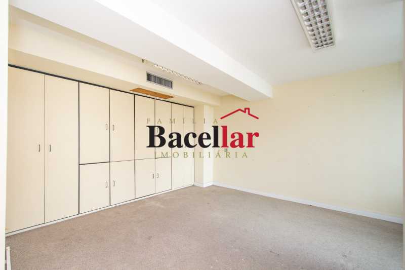 sala01-127 - 27