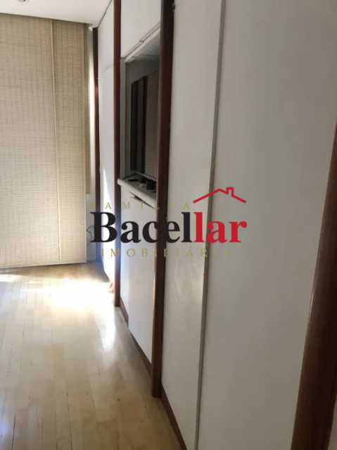 8a6fbcb6-2f3b-4b5b-9397-34083a - 8