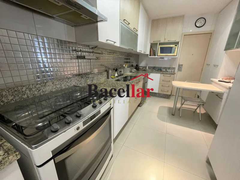 WhatsApp Image 2025-10-04 at 1 - 12