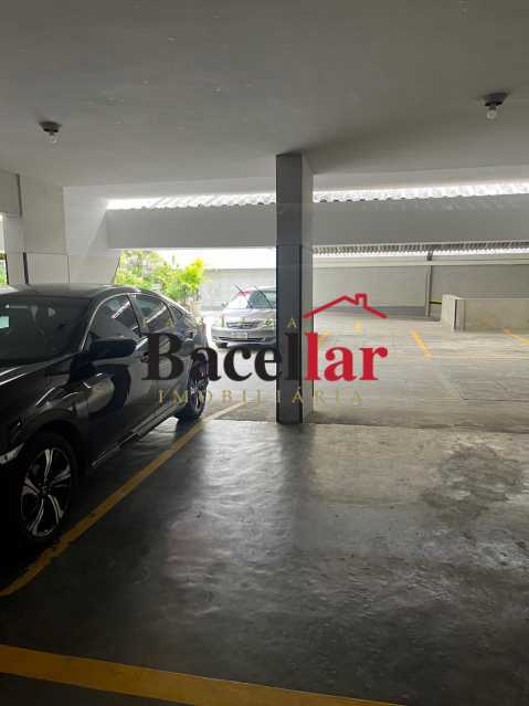 WhatsApp Image 2025-10-20 at 1 - 6