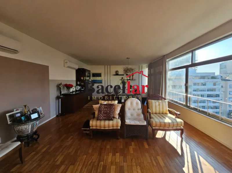 135f8a75-881c-4535-8bd0-0b5e51 - 7