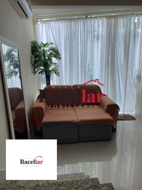 WhatsApp Image 2025-10-23 at 1 - 1