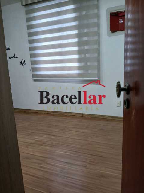 WhatsApp Image 2025-10-08 at 1 - 5