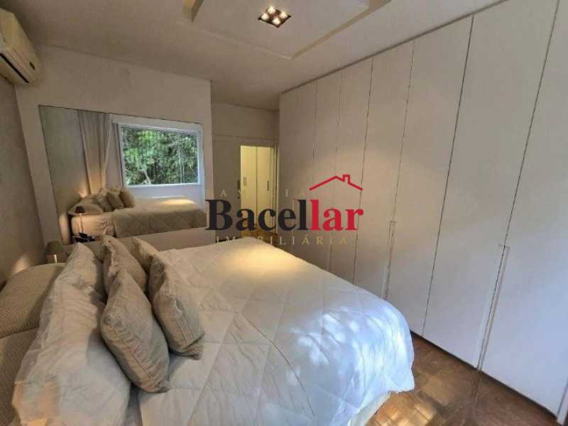 Quarto8_cleanup. - 11