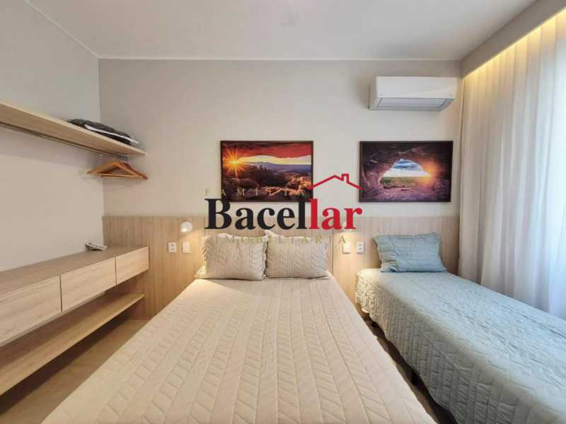 Quarto2_19_11zon. - 13