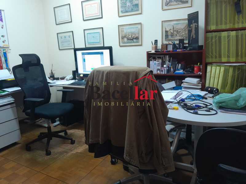 WhatsApp Image 2025-12-05 at 1 - 8