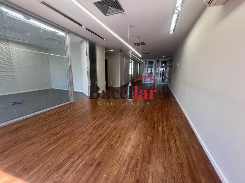 13 - ATAULFO 1351 - SALA 401 - - 13