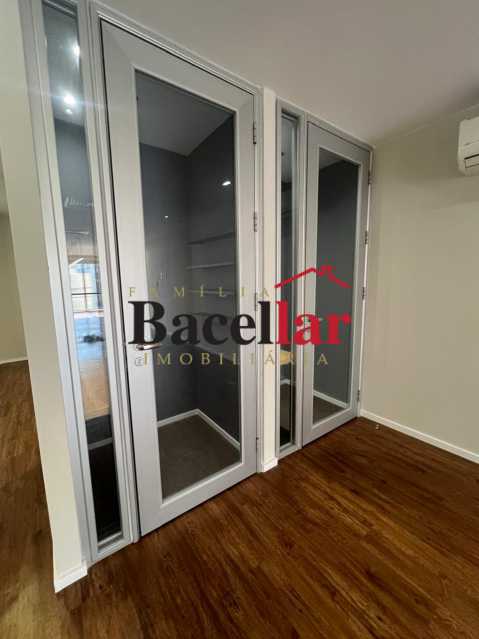 12 - ATAULFO 1351 - SALA 401 - - 15