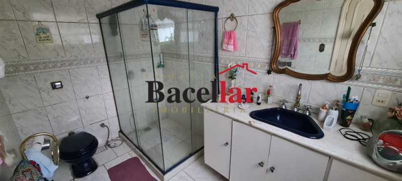 dcce5957-bfd8-4e3b-8b48-76bfb0 - 15